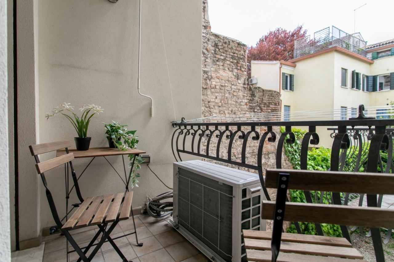 Casa Anna - 2 Bedrooms Apartment Падуа Екстериор снимка